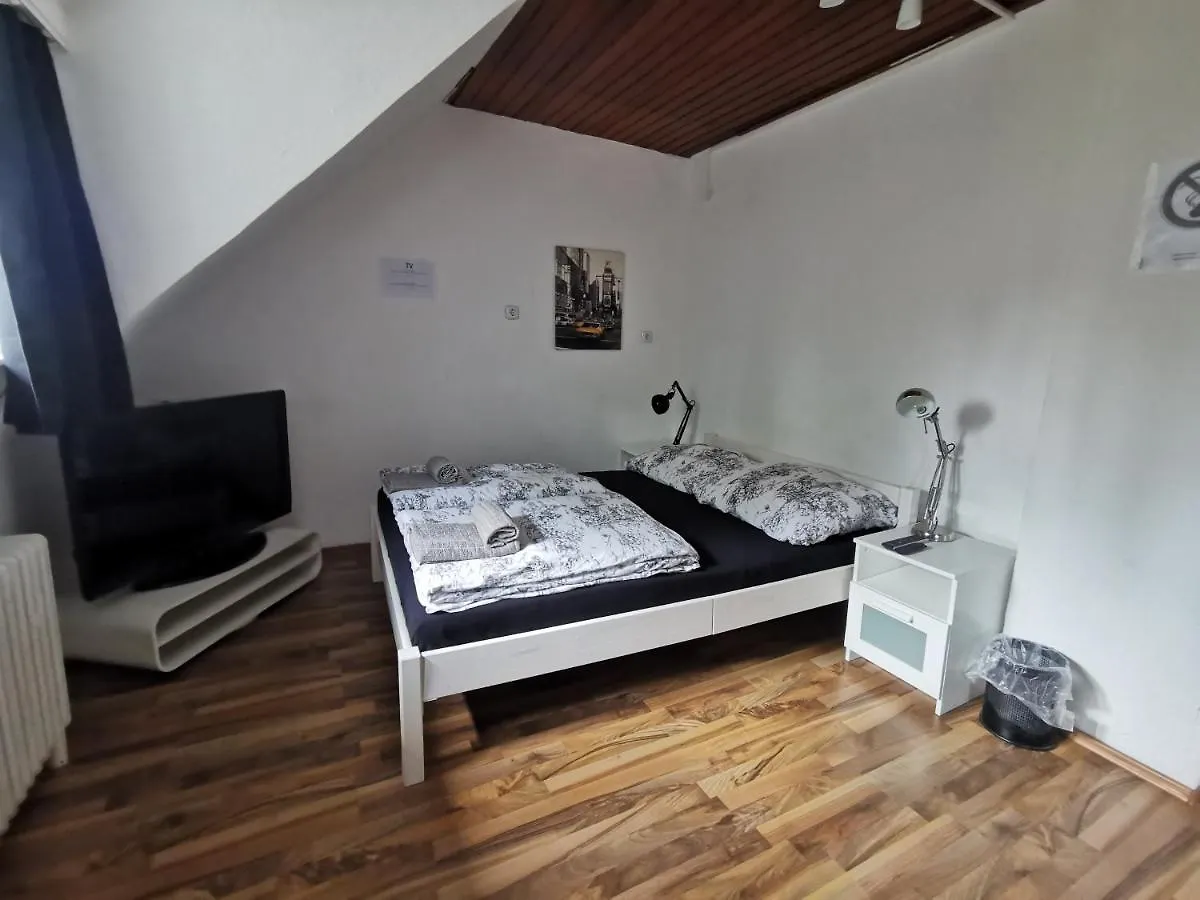 Eva'S Hostel - Self Check-In & Only Private Rooms Dusseldorf 0*,